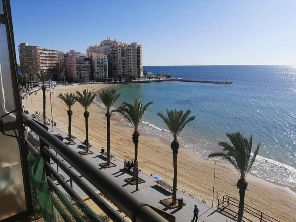 12 Calle San Julián Apartament Torrevieja Exterior foto