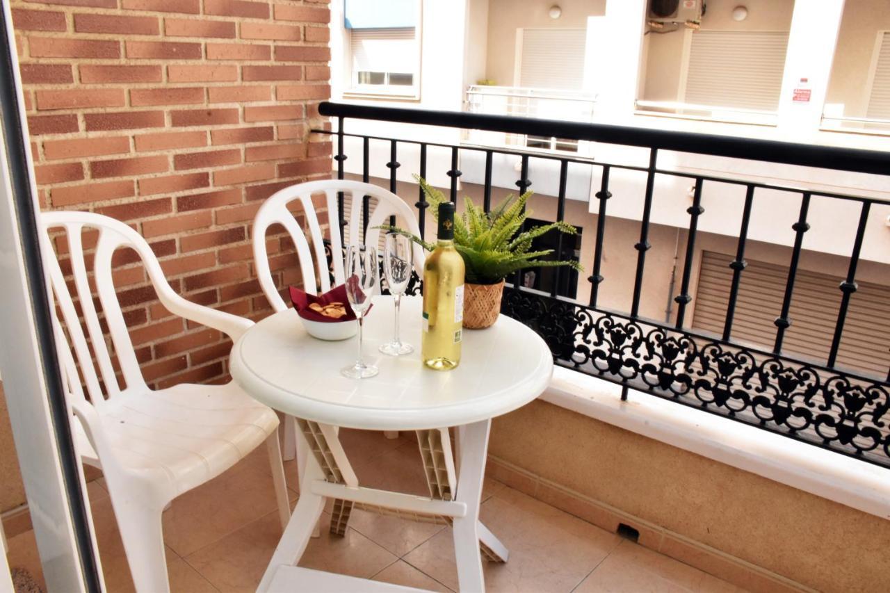 12 Calle San Julián Apartament Torrevieja Exterior foto